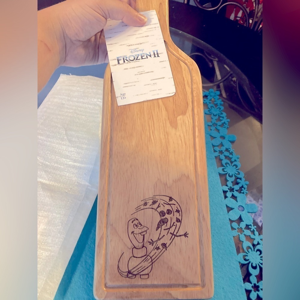 NWT Disney Wooden Cutting Board Frozen II Botella Serving Board.